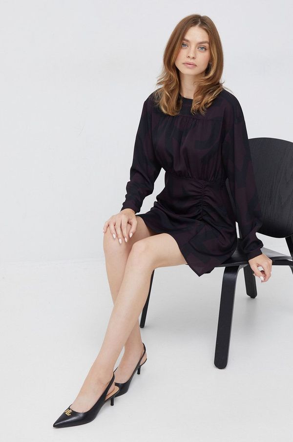 Sisley Haljina Sisley boja: ljubičasta, mini, ravna