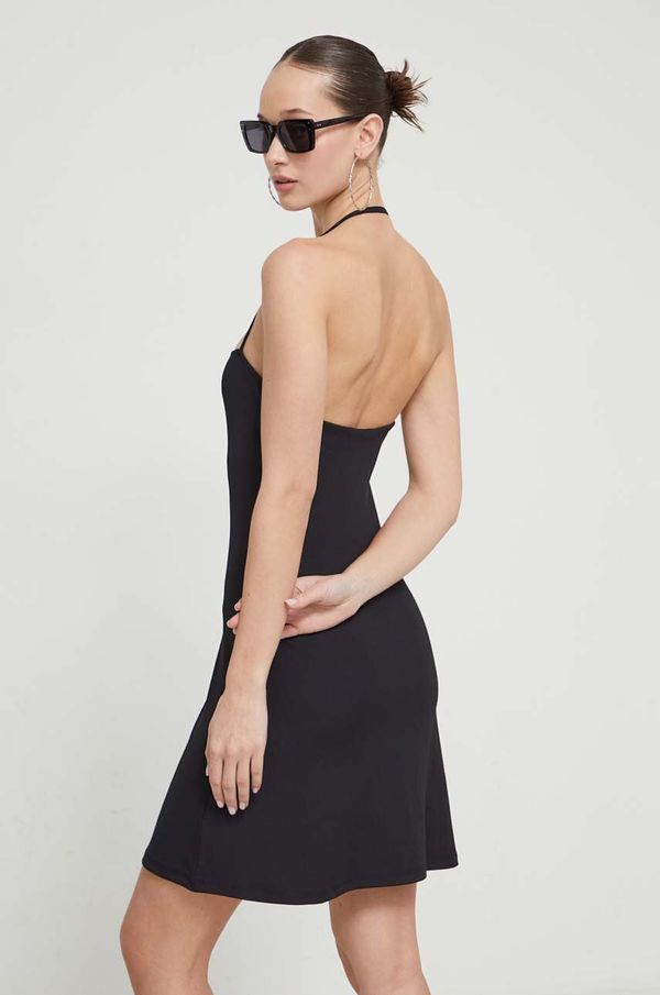 Tommy Jeans Haljina Tommy Jeans boja: crna, mini, širi se prema dolje