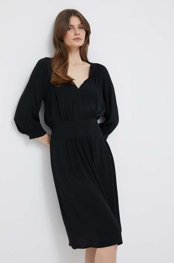 United Colors of Benetton Haljina United Colors of Benetton boja: crna, mini, širi se prema dolje