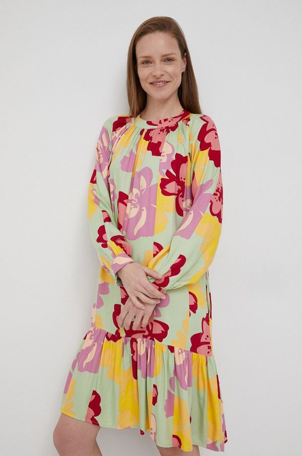 United Colors of Benetton Haljina United Colors of Benetton mini, širi se prema dolje