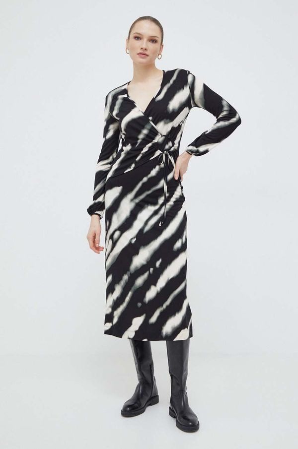 Weekend Max Mara Haljina Weekend Max Mara boja: crna, maxi, širi se prema dolje