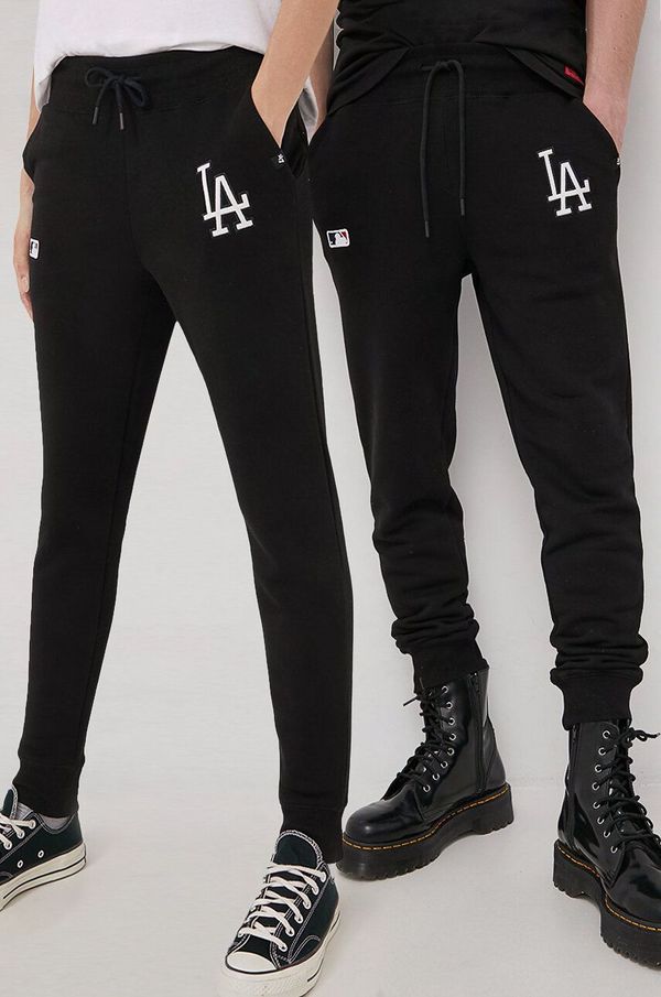 47 brand Hlače 47 brand boja: crna