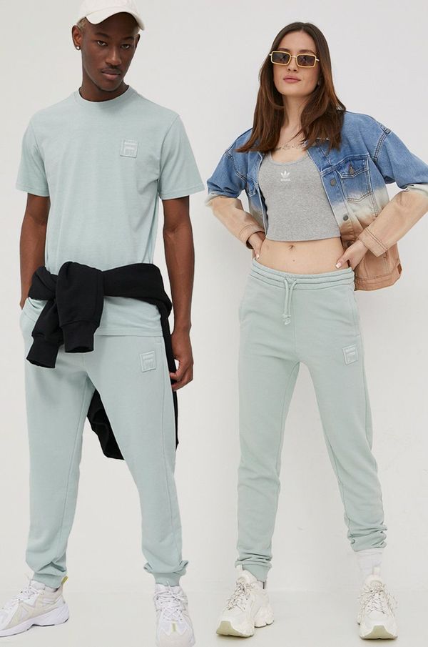 Fila Hlače Fila boja: zelena, s aplikacijom