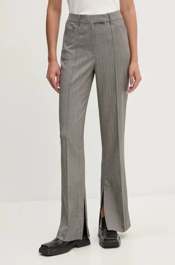 Remain Hlače Remain Herringbone Slim Pants