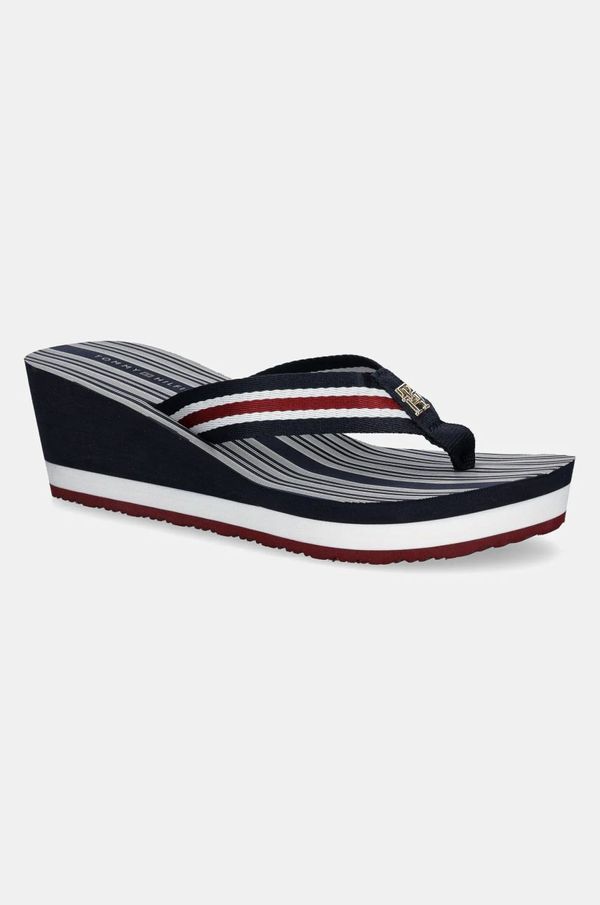 Tommy Hilfiger Japanke Tommy Hilfiger IM PLATFORM BEACH SANDAL za žene, boja: tamno plava, klin peta, FW0FW08371