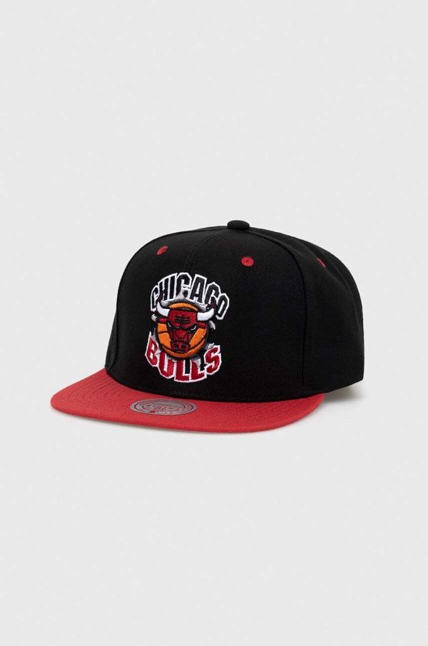 Mitchell&Ness Kapa sa šiltom Mitchell&Ness Chicago Bulls boja: crna, s aplikacijom