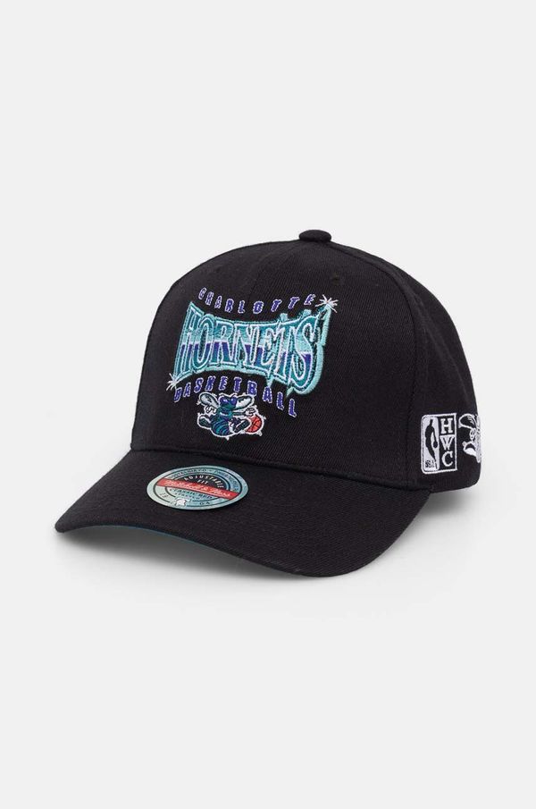 Mitchell&Ness Kapa sa šiltom s dodatkom vune Mitchell&Ness Charlotte Hornets boja: crna, s aplikacijom, HHSSINTL1434-CHOBLCK