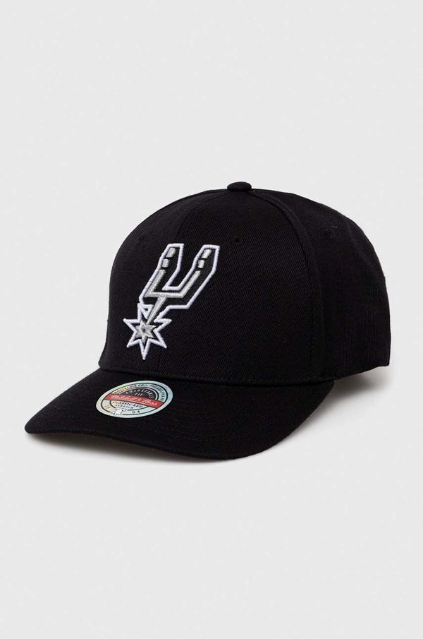 Mitchell&Ness Kapa sa šiltom s dodatkom vune Mitchell&Ness San Antonio Spurs boja: crna, s aplikacijom