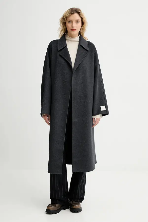 Calvin Klein Kaput s dodatkom vune Calvin Klein