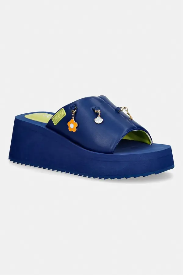 Koi Footwear Koi Footwear natikače s klinastom potpeticom ženske Startstruck Flatform Slip On Sandals