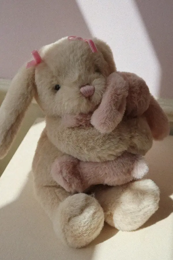 Konges Sløjd Konges Sløjd plišana igračka za djecu BUNNY HUGS