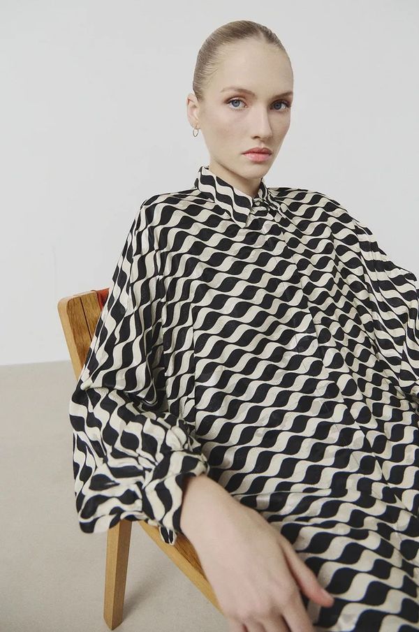 Answear Lab Košulja Answear Lab za žene, boja: crna, relaxed, s klasičnim ovratnikom