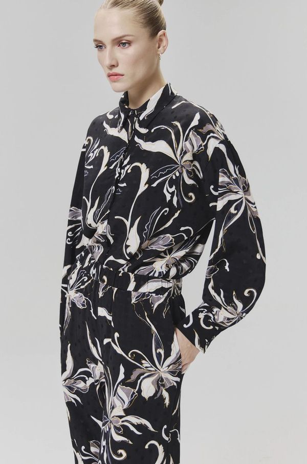 Answear Lab Košulja Answear Lab za žene, boja: crna, relaxed, s klasičnim ovratnikom