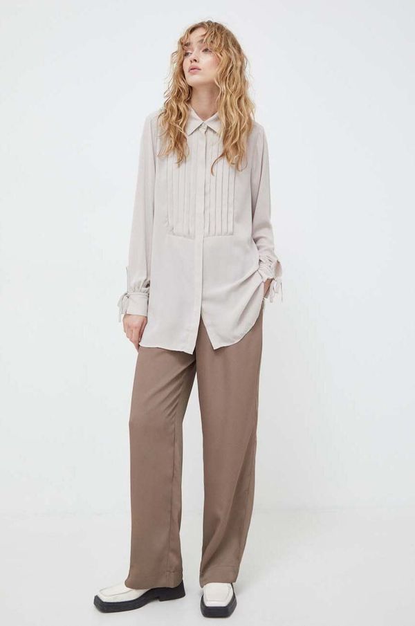 Bruuns Bazaar Košulja Bruuns Bazaar za žene, boja: bež, regular, s klasičnim ovratnikom