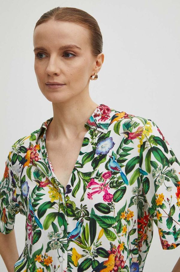 Medicine Košulja Medicine za žene, boja: bijela, regular, s klasičnim ovratnikom