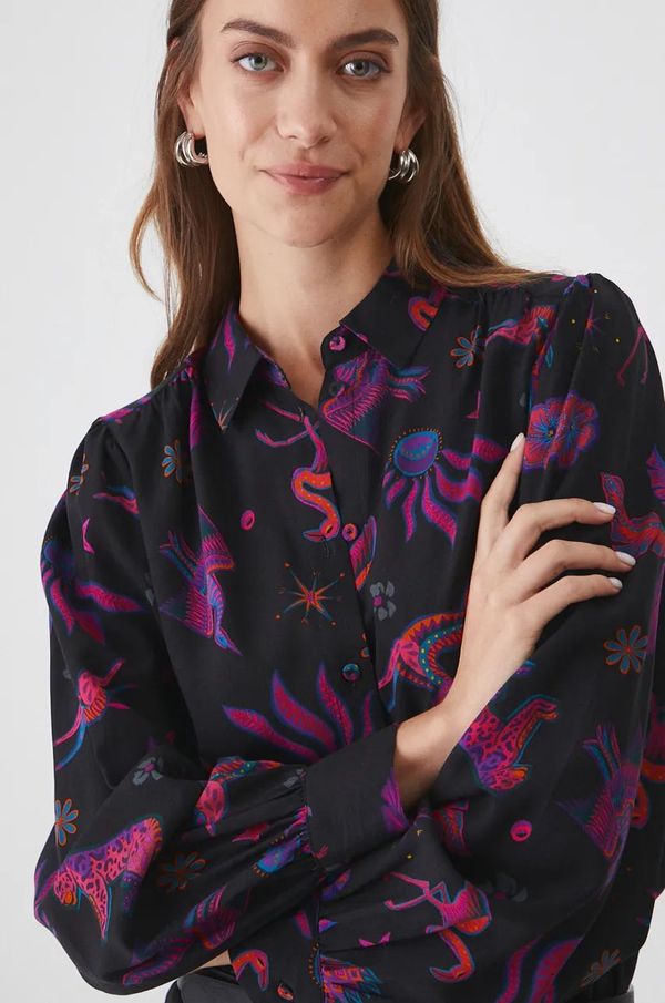 Medicine Košulja Medicine za žene, boja: crna, regular, s klasičnim ovratnikom