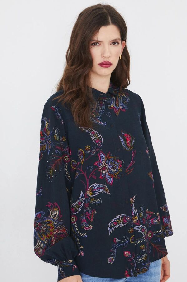 Medicine Košulja Medicine za žene, boja: crna, regular, s klasičnim ovratnikom