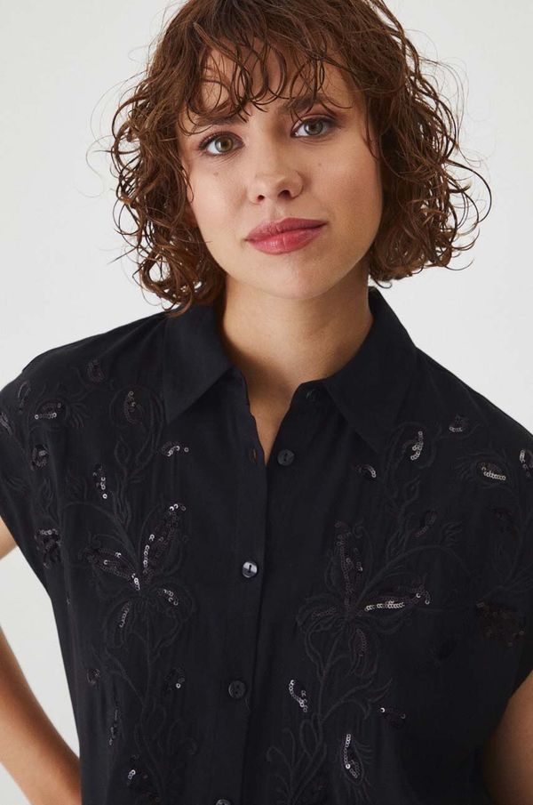 Medicine Košulja Medicine za žene, boja: crna, relaxed, s klasičnim ovratnikom