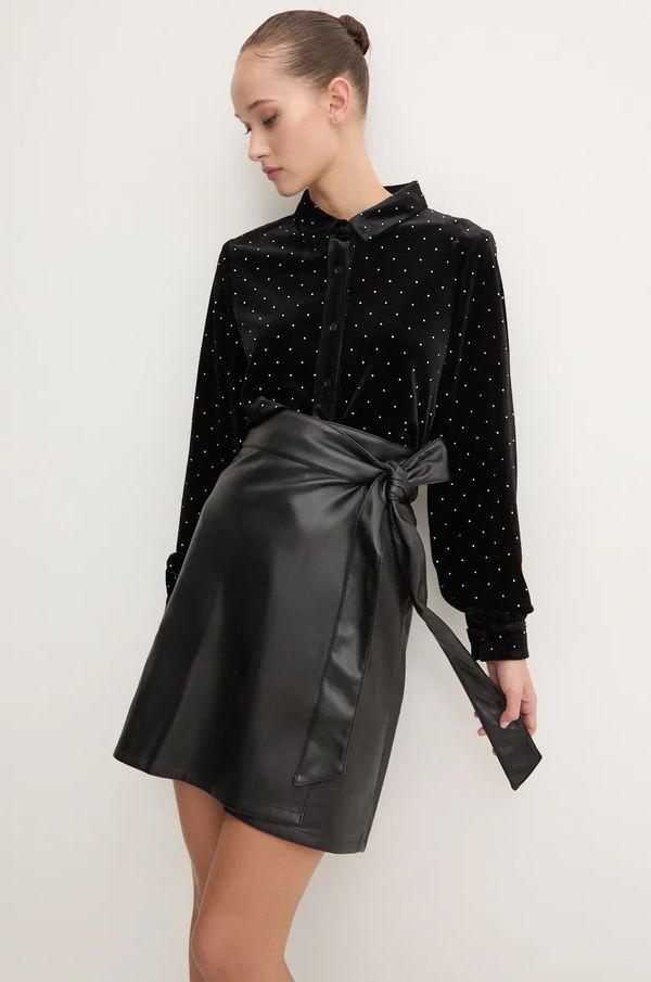 Never Fully Dressed Košulja od velura Never Fully Dressed Cristi Shirt boja: crna, regular, s klasičnim ovratnikom, NFDTO1433