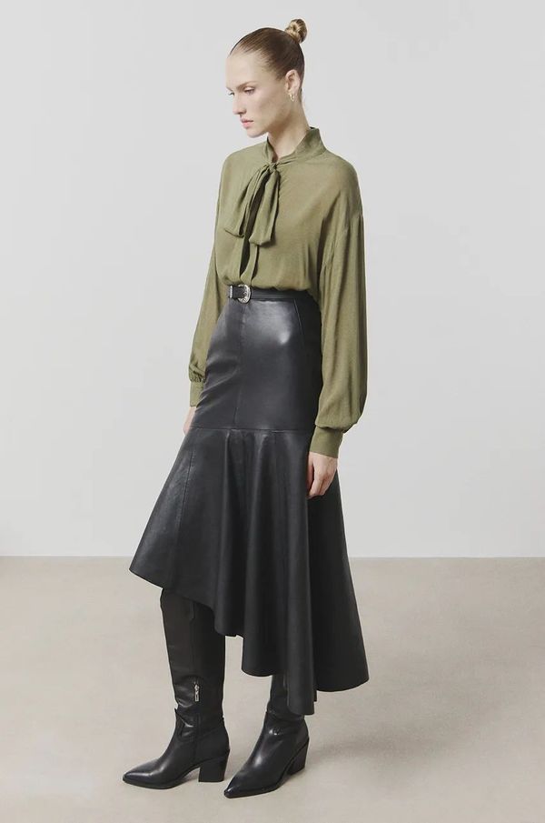 Answear Lab Kožna suknja Answear Lab boja: crna, midi, širi se prema dolje