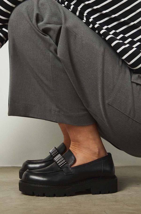 Medicine Kožne mokasinke Medicine za žene, boja: crna, s platformom