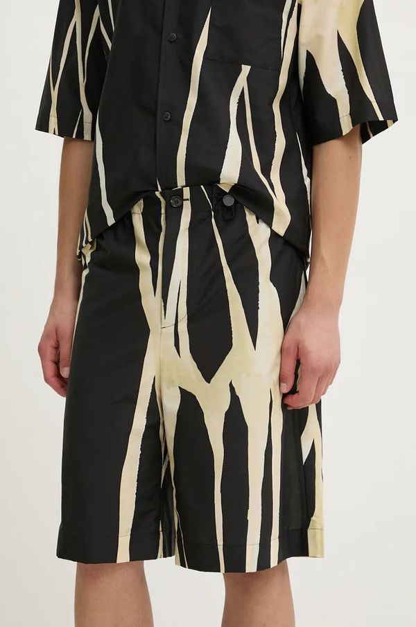 Nanushka Kratke hlače Nanushka FELIX za muškarce, boja: crna, NM24PFPA01899