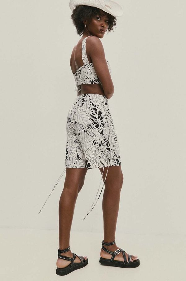 Answear Lab Kratke hlače s lanom Answear Lab boja: bijela, s uzorkom, visoki struk