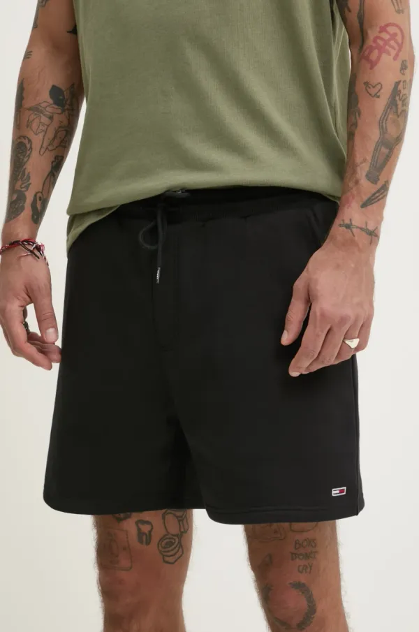 Tommy Jeans Kratke hlače Tommy Jeans za muškarce, boja: crna, DM0DM21931