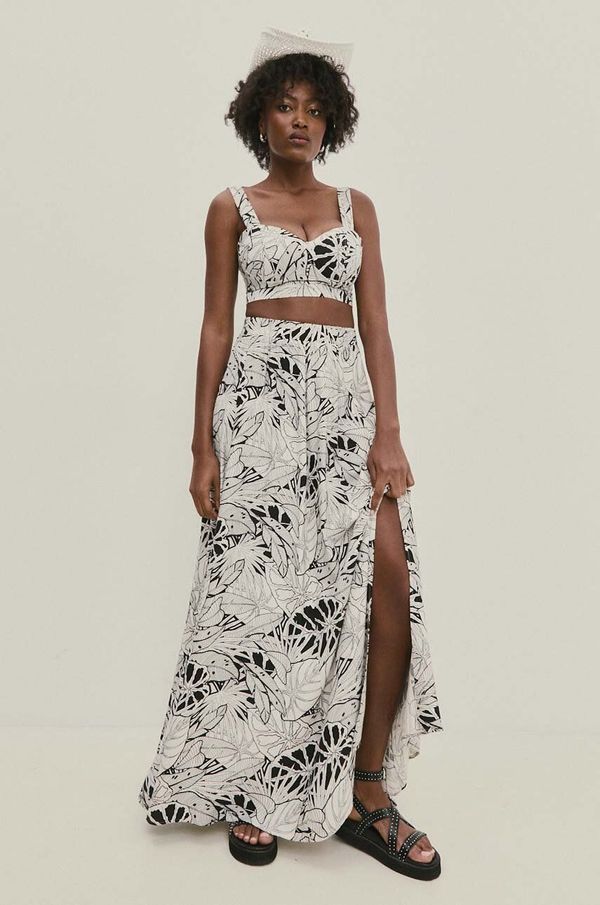 Answear Lab Lanena suknja Answear Lab boja: bijela, maxi, širi se prema dolje