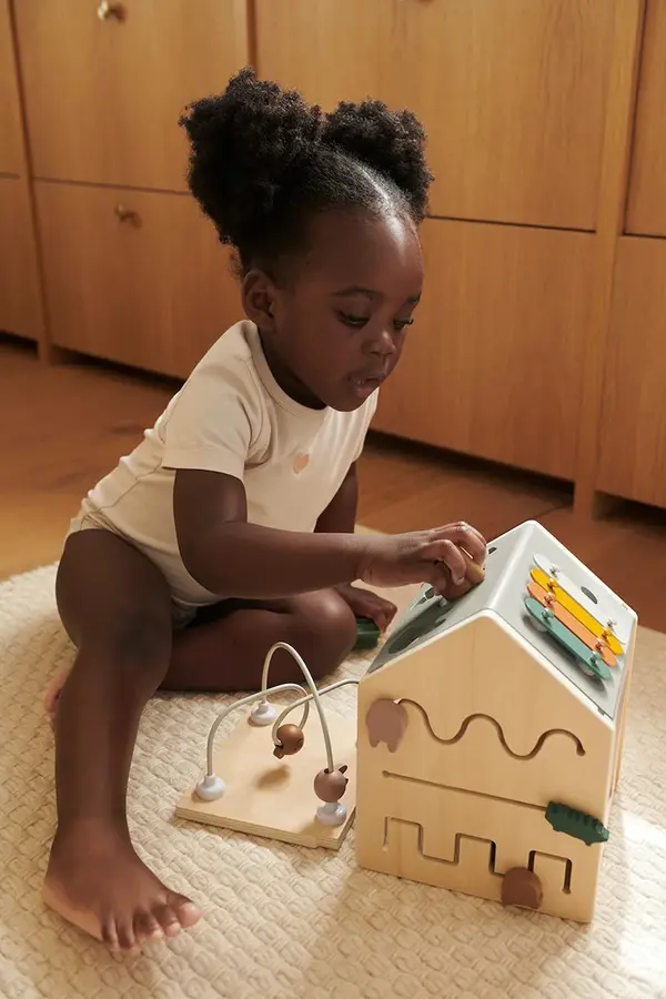 Liewood Liewood drvena igračka za djecu Lucas Activity Cube