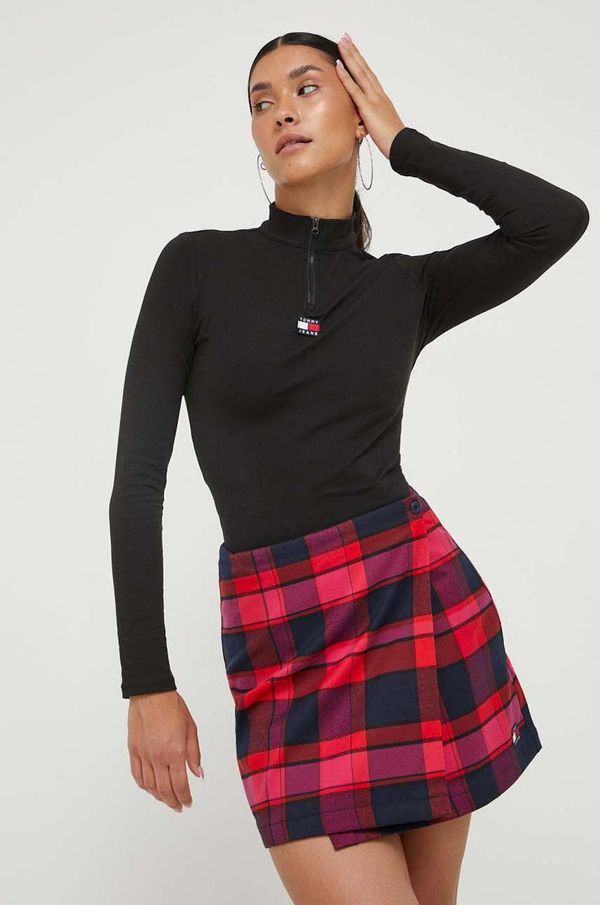 Tommy Jeans Majica dugih rukava Tommy Jeans za žene, boja: crna