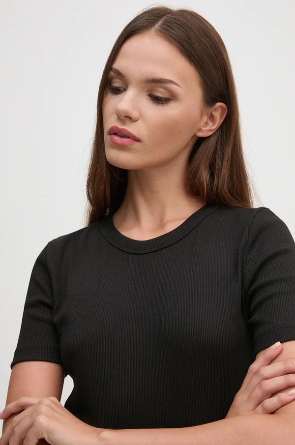 Calvin Klein Jeans Majica kratkih rukava Calvin Klein Jeans za žene, boja: crna, J20J224458