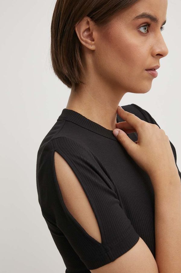 Calvin Klein Majica kratkih rukava Calvin Klein za žene, boja: crna, K20K207322