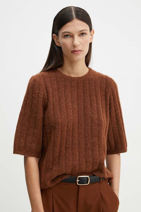 Gestuz Majica kratkih rukava Gestuz za žene, boja: smeđa, topli, 10909143