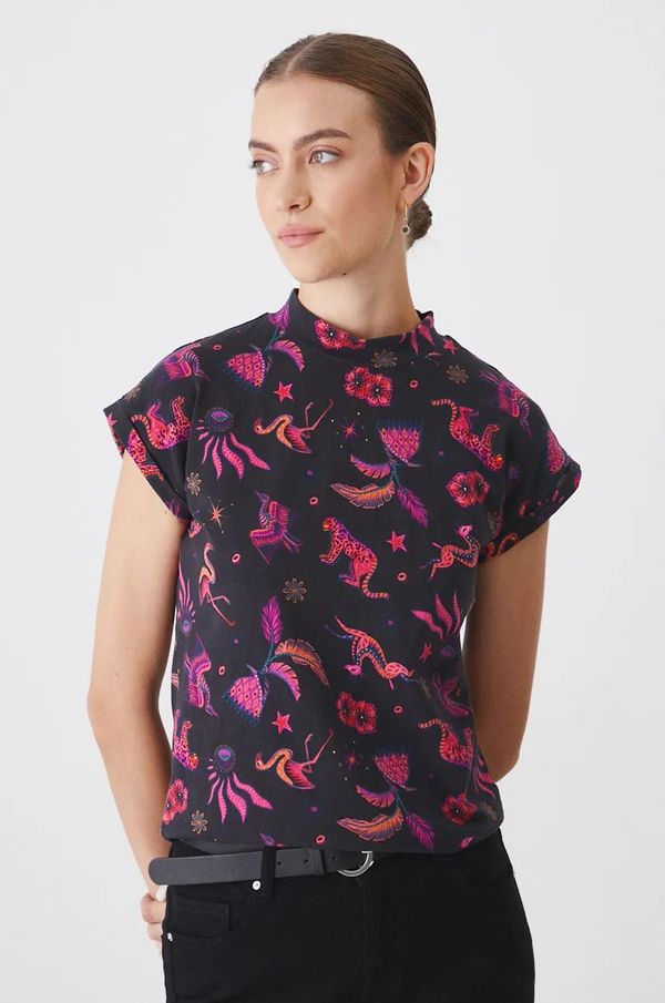 Medicine Majica kratkih rukava Medicine za žene, boja: crna, s poludolčevitom