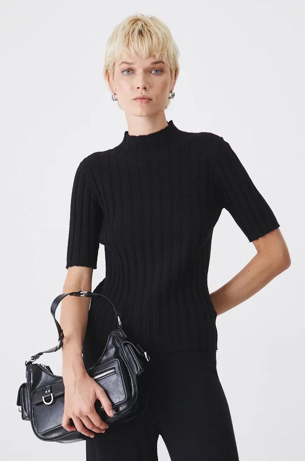 Medicine Majica kratkih rukava Medicine za žene, boja: crna, s poludolčevitom