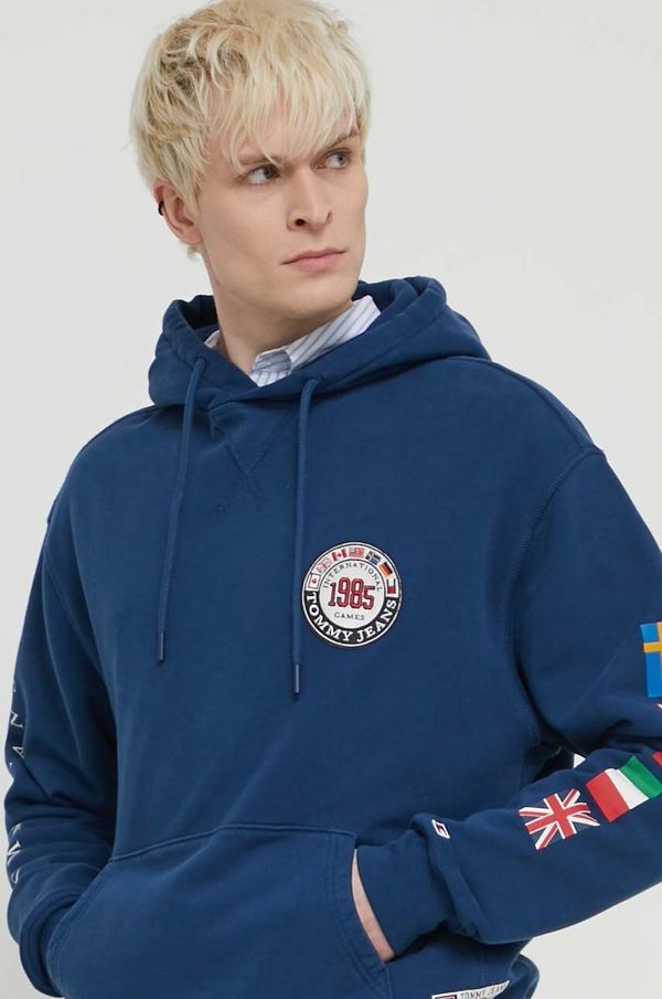 Tommy Jeans Pamučna dukserica Tommy Jeans Archive Games za muškarce, boja: tamno plava, s kapuljačom, s tiskom, DM0DM19544