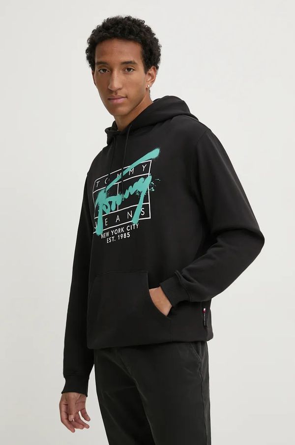 Tommy Jeans Pamučna dukserica Tommy Jeans za muškarce, boja: crna, s kapuljačom, s tiskom, DM0DM20593