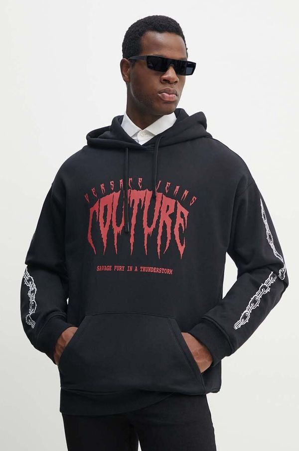 Versace Jeans Couture Pamučna dukserica Versace Jeans Couture za muškarce, boja: crna, s kapuljačom, s tiskom, 77GAIE00 CF02E