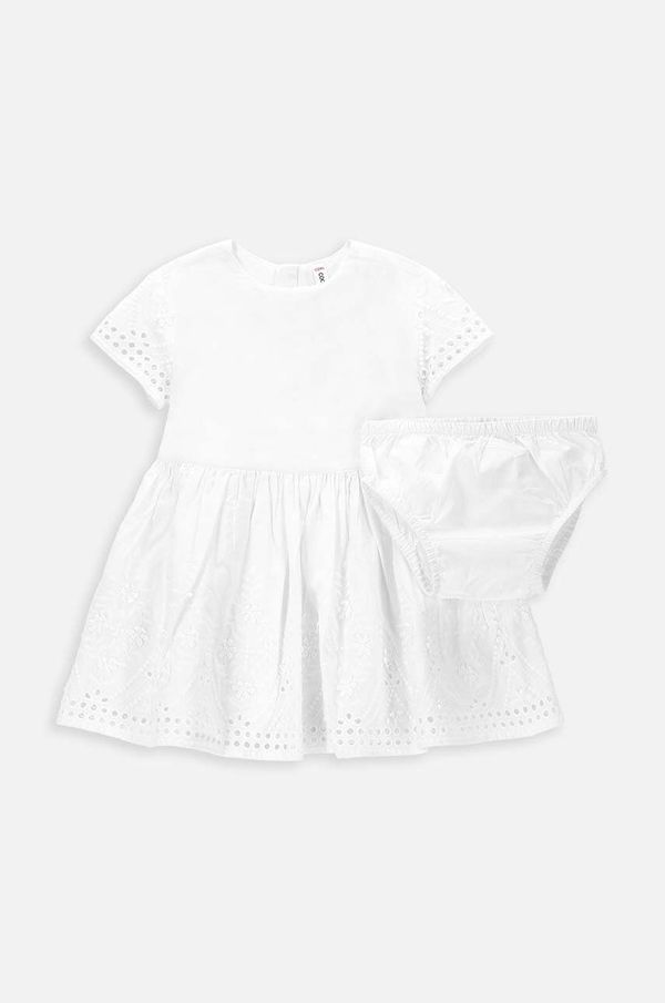 Coccodrillo Pamučna haljina za bebe Coccodrillo boja: bijela, mini, širi se prema dolje