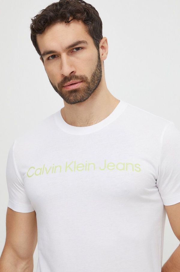 Calvin Klein Jeans Pamučna majica Calvin Klein Jeans boja: bijela, s tiskom, J30J322344
