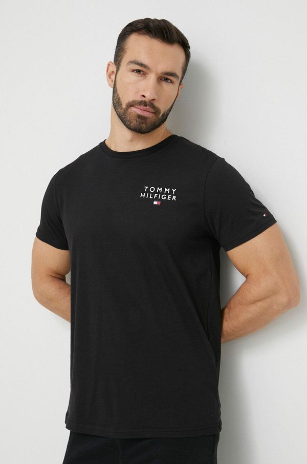 Tommy Hilfiger Pamučna majica Tommy Hilfiger boja: crna, s tiskom