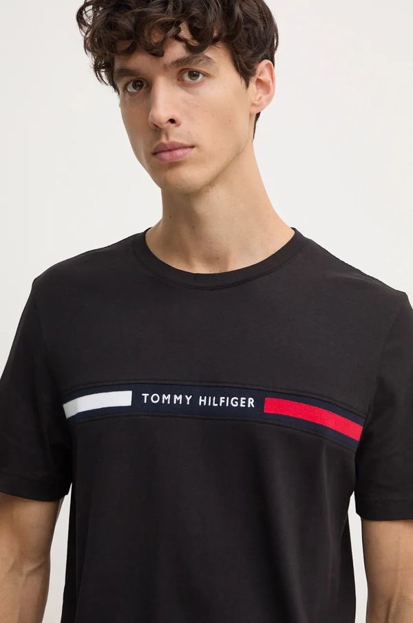 Tommy Hilfiger Pamučna majica Tommy Hilfiger za muškarce, boja: crna, s aplikacijom, MW0MW36498