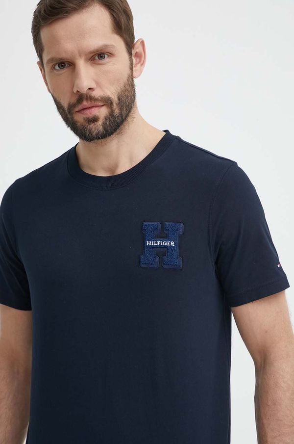 Tommy Hilfiger Pamučna majica Tommy Hilfiger za muškarce, boja: tamno plava, s aplikacijom, MW0MW34436