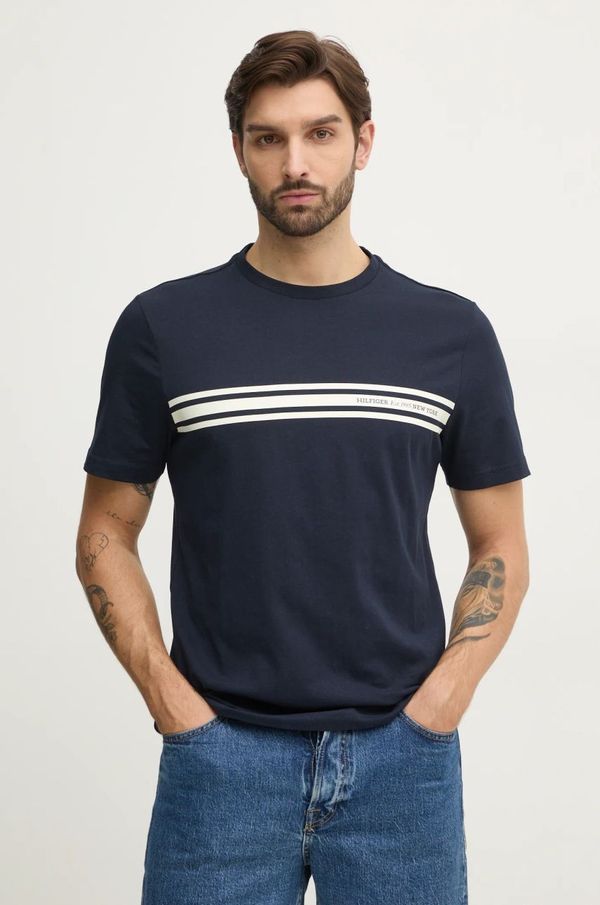 Tommy Hilfiger Pamučna majica Tommy Hilfiger za muškarce, boja: tamno plava, s tiskom, MW0MW37443