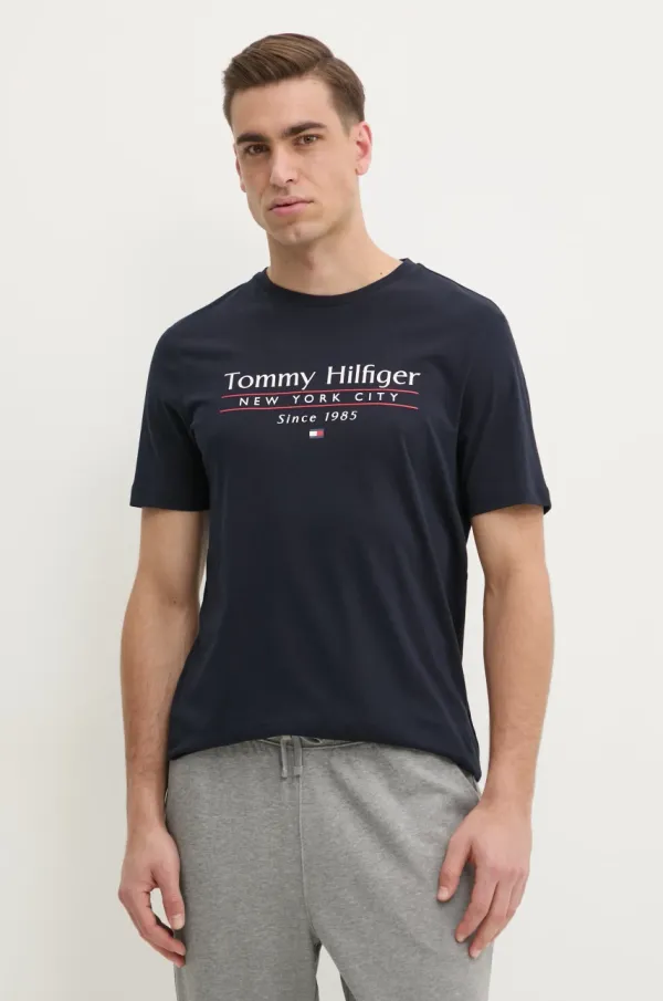Tommy Hilfiger Pamučna majica Tommy Hilfiger za muškarce, boja: tamno plava, s tiskom, MW0MW38621