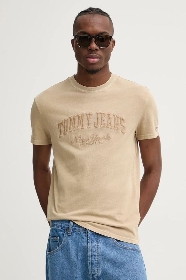 Tommy Jeans Pamučna majica Tommy Jeans za muškarce, boja: bež, s aplikacijom, DM0DM20356