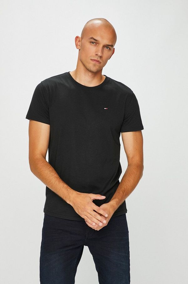 Tommy Jeans Pamučna majica Tommy Jeans za muškarce, boja: crna, bez uzorka, DM0DM04411