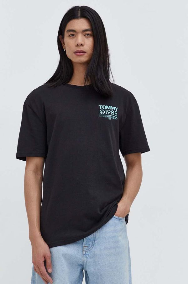 Tommy Jeans Pamučna majica Tommy Jeans za muškarce, boja: crna, s tiskom, DM0DM18284