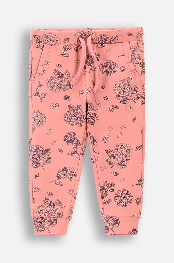 Coccodrillo Pamučni Donji dio trenirke za bebe Coccodrillo boja: ružičasta, s uzorkom, FLOWERS GIRL NEWBORN